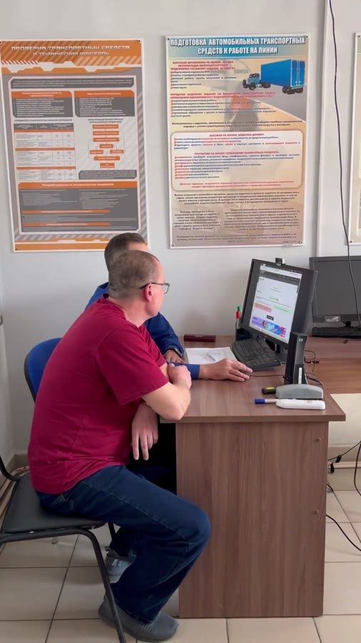 Внутренний экзамен по теории у группы трактористов
